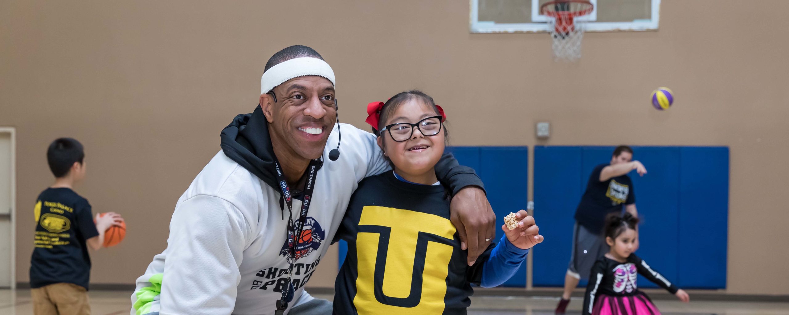 Touro Holds 2020 Basketball Clinic for Children with Autism and Developmental Disabilities