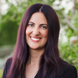 Jacqueline Beato Headshot